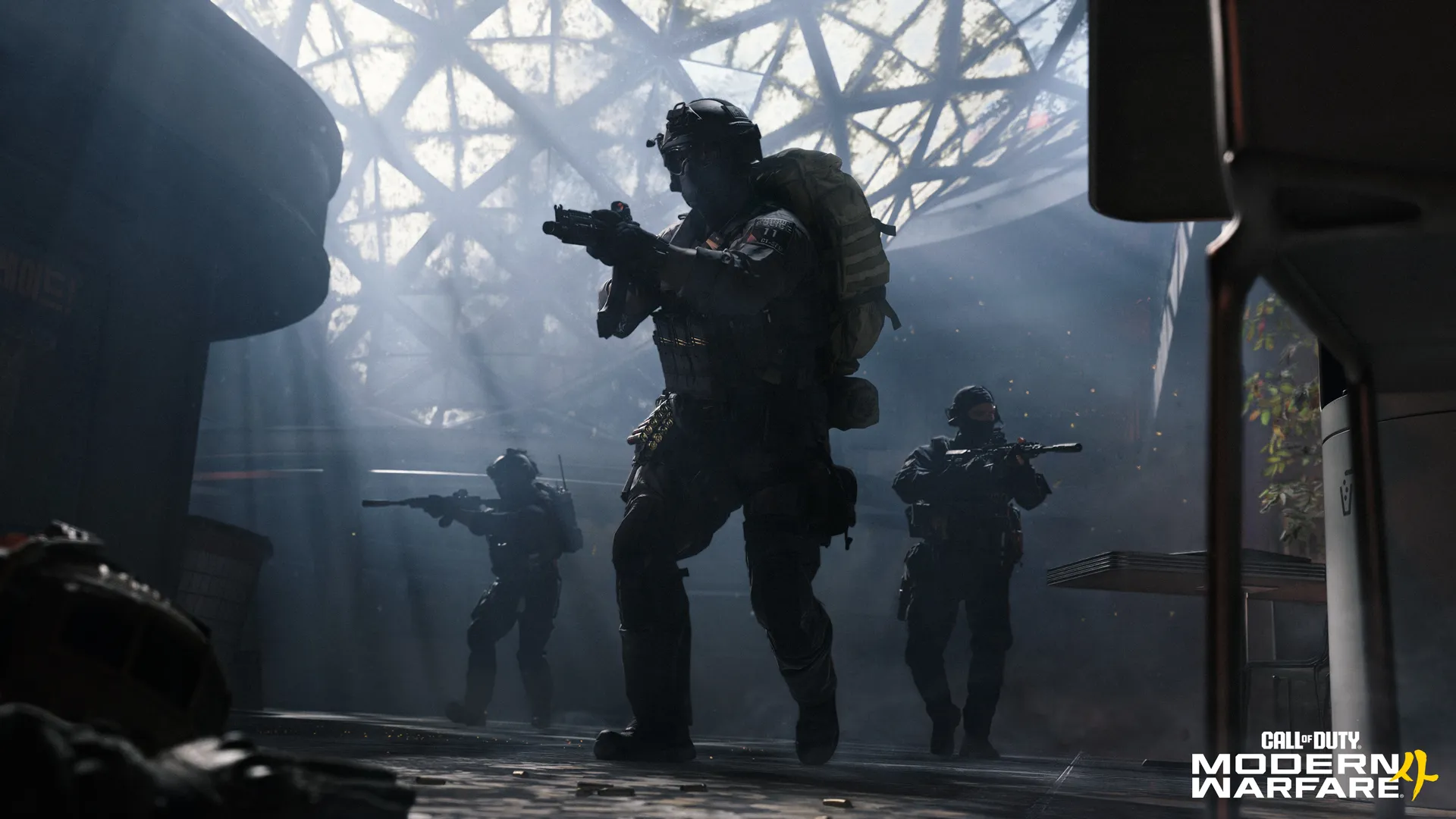 Opérateurs de Modern Warfare 4 dans la zone d'extraction DMZ de Hajin