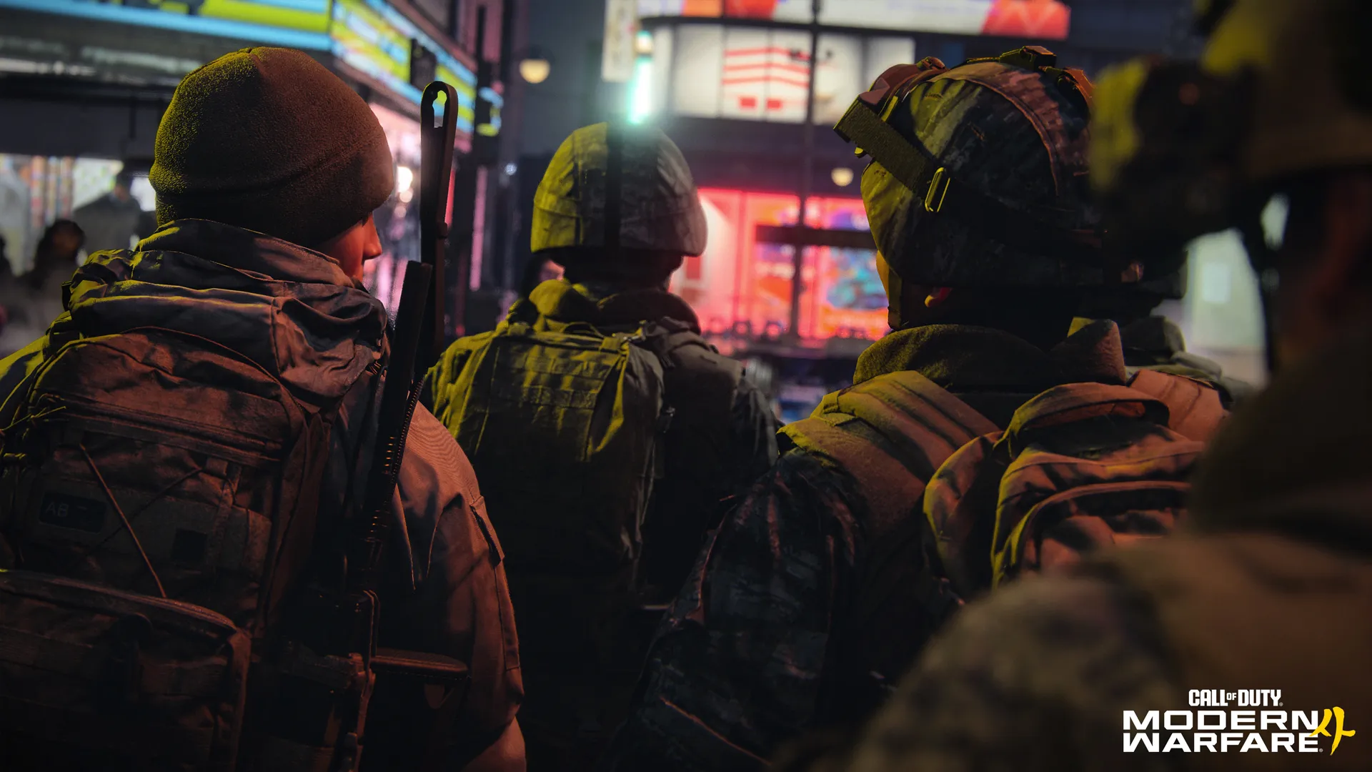 Soldats de Modern Warfare 4 durant une mission nocturne de la campagne